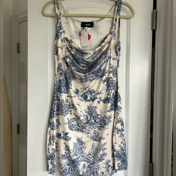 TOILE DE JOUY RUCHED CIDER - LOVESHAKEFANCY REVOLVE LIKE DRESS - Picture 2 of 3